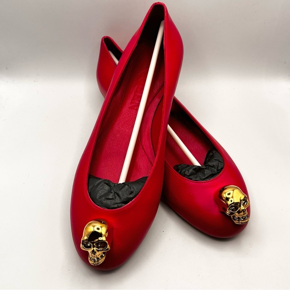 BNWOB ALEXANDER MCQUEEN RED FLATS - Picture 1 of 10
